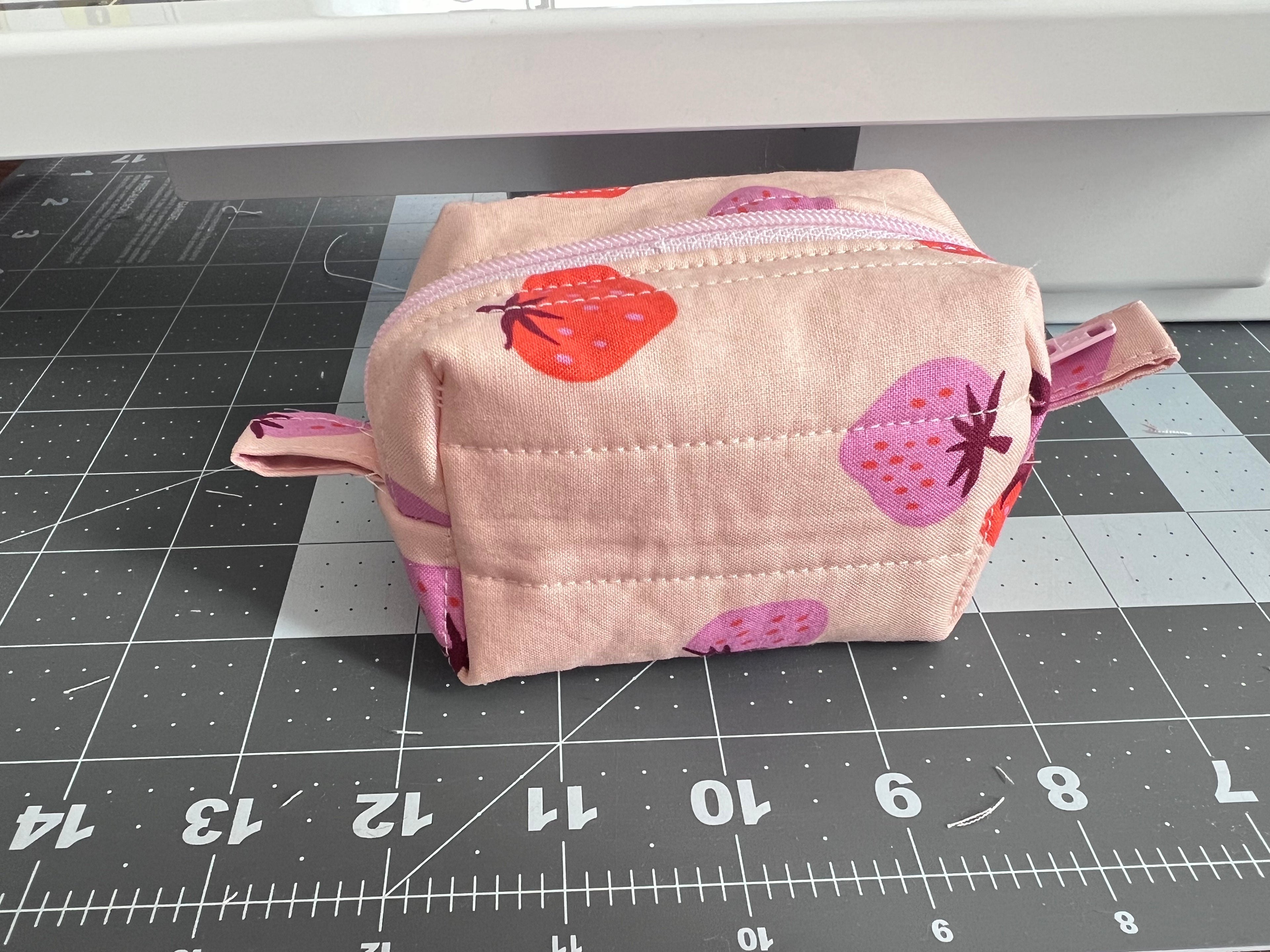 Quilted Strawberry mini boxy pouch
