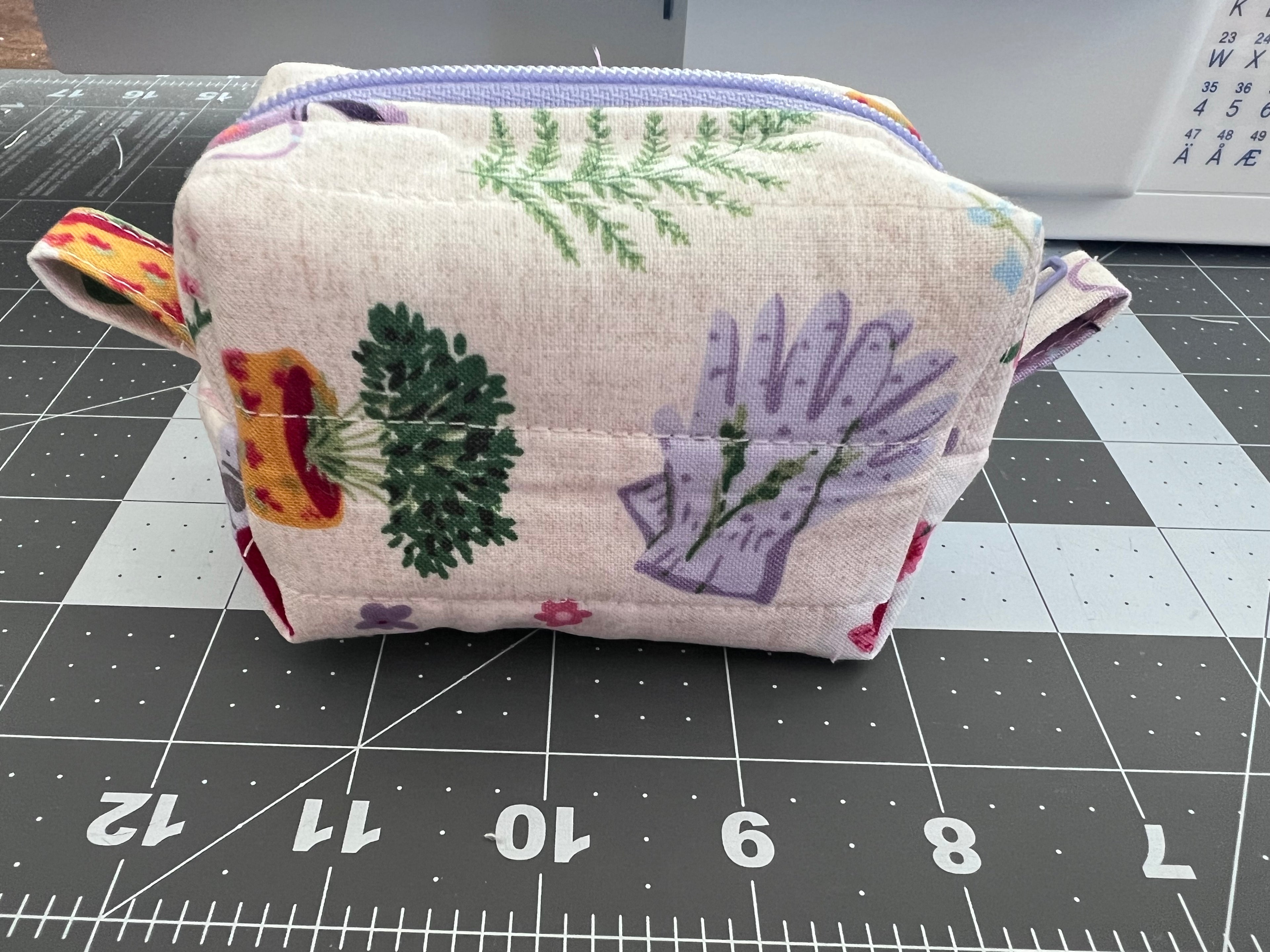 Quilted Garden mini boxy pouch