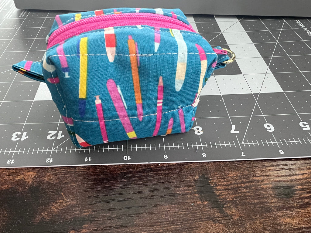 Quilted Pen mini boxy pouch