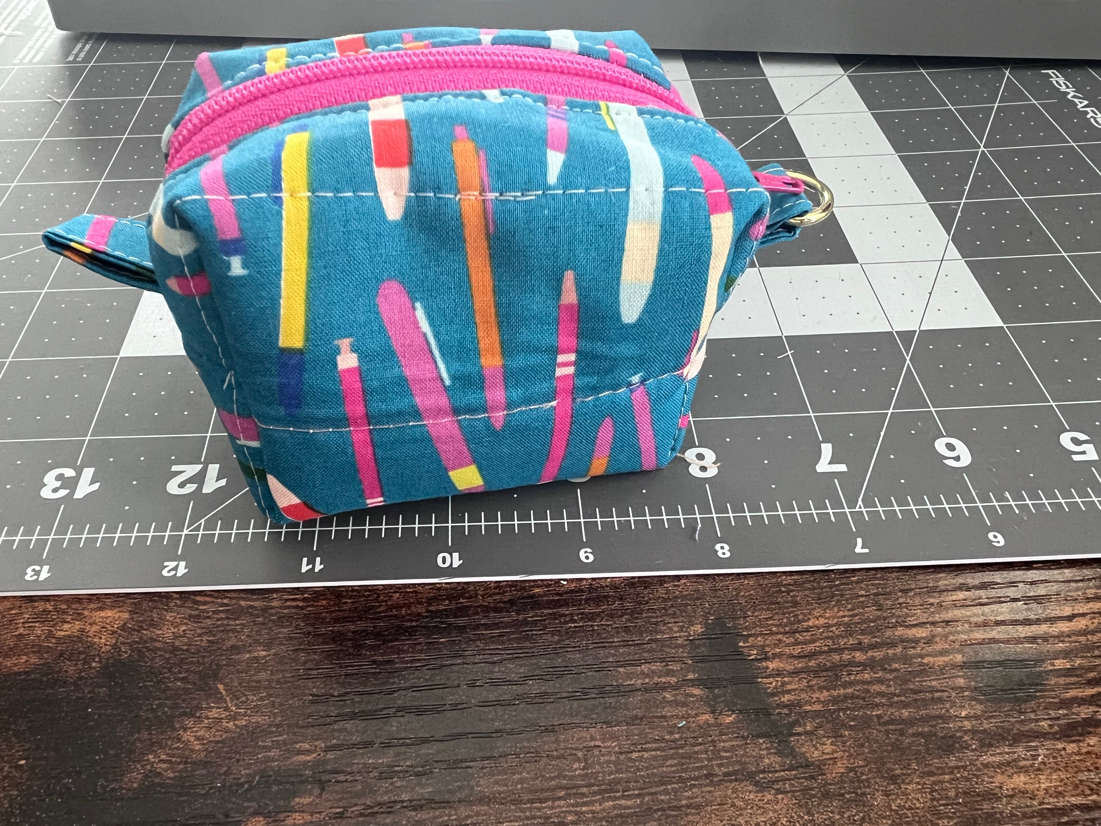 Quilted Pen mini boxy pouch