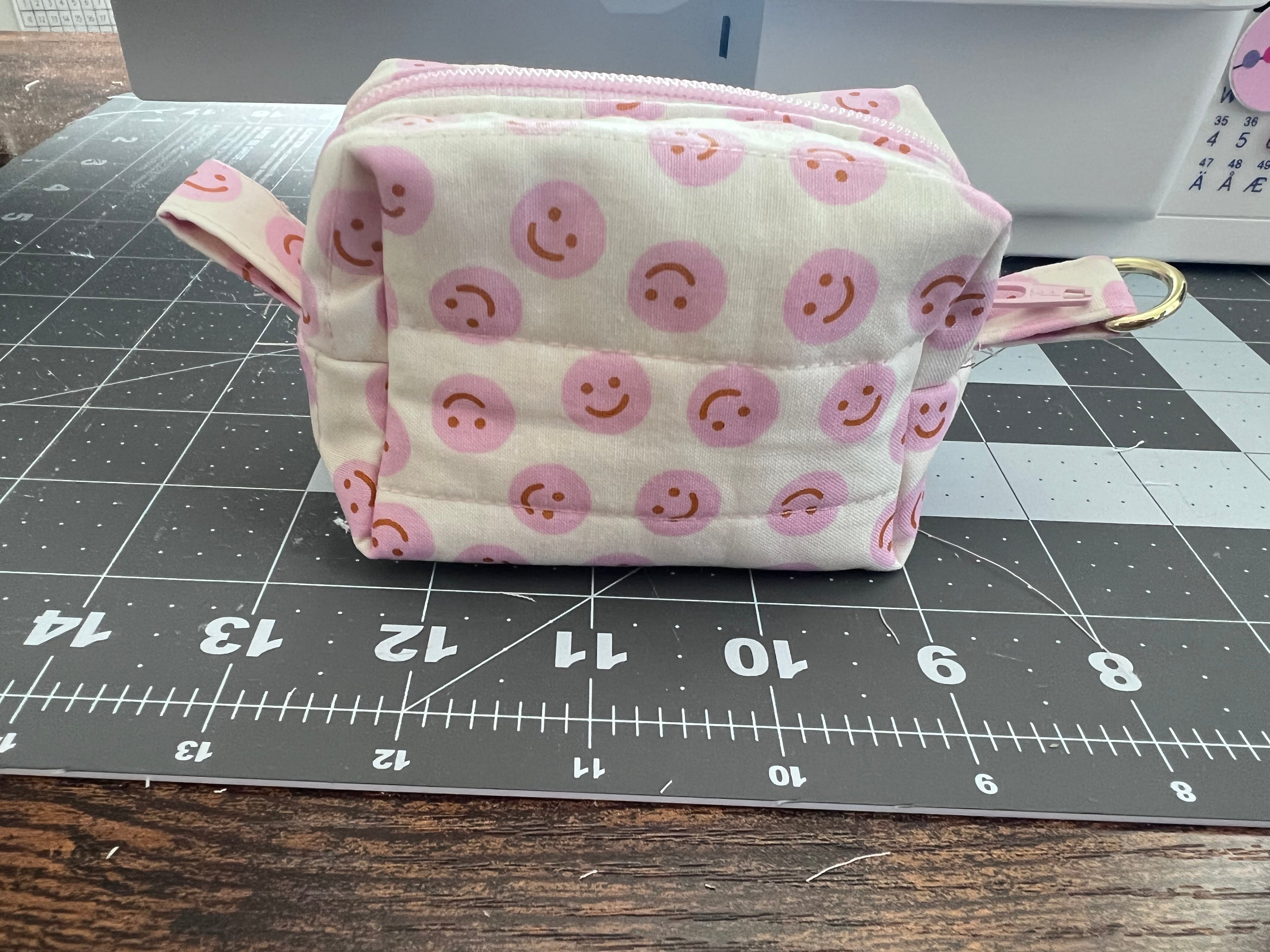 Quilted Happy face mini boxy bag